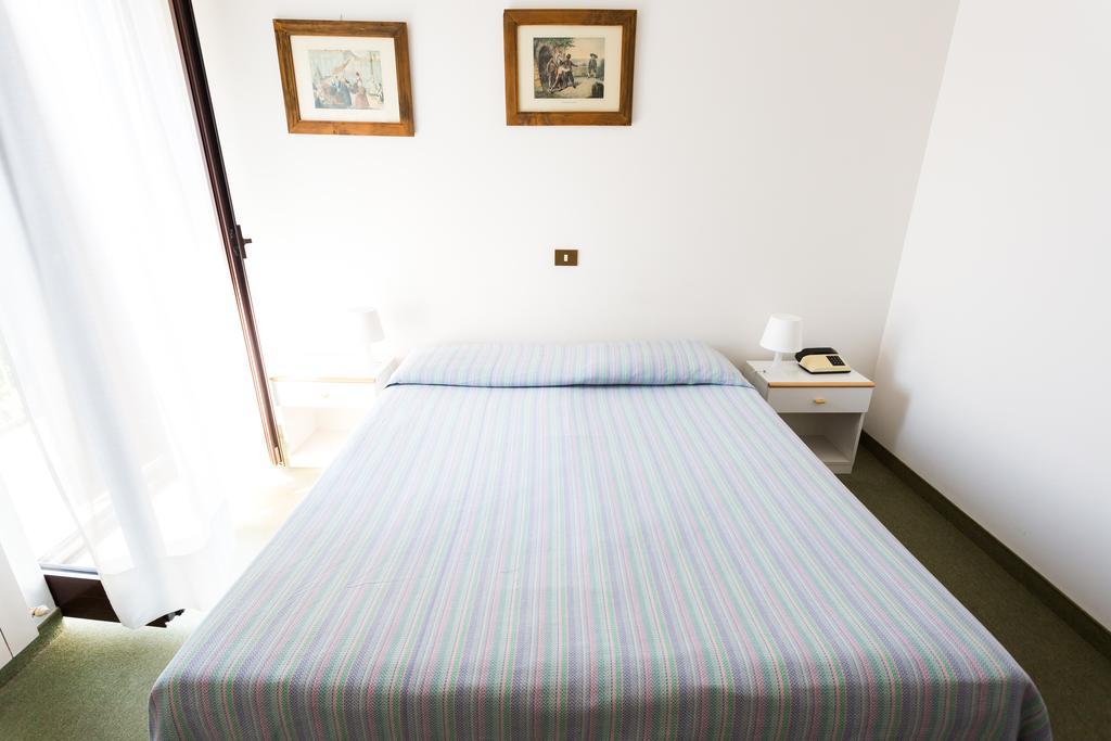 Hotel Krizman Monrupino الغرفة الصورة